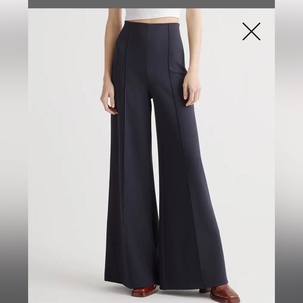 Navy Ultra-Stretch Ponte Super Wide Leg Pants in size large. 32 inch inseam.